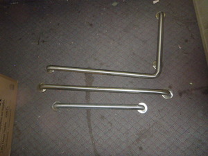 lot 24 image: 3 Handicap Rails