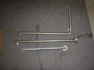 lot 26 image: 3 Handicap Rails