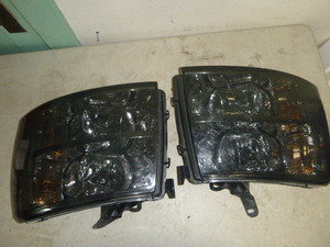 lot 9 image: Set of Chevy Silverado Head Lights