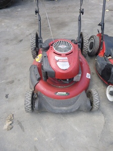 lot 38 image: 5 Push Lawn Mowers for PARTS ONLY