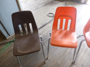 lot 43 image: 7 Stackable Chairs