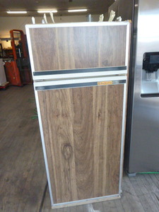 lot 44 image: Dometic Gas-Electric RefrigeratorFreezer