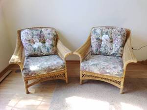 lot 27 image: Pair of Wicker Chairs