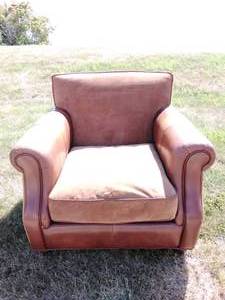 lot 4 image: Leather & Microfiber Chair