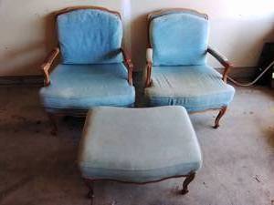 lot 10 image: Pair of Blue Chairs with Matching Ottoman
