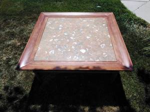 lot 14 image: Vintage Marble-Topped Coffee Table