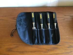 lot 112 image: DeWALT Chisel Set