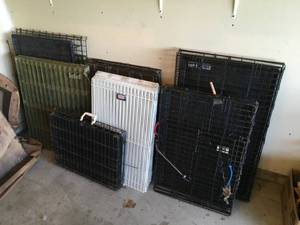 lot 123 image: Lot of Pet Crates & Gates