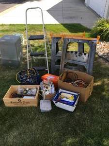 lot 131 image: Lot of Misc. Garage Supplies