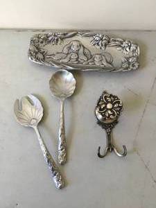 lot 78 image: Pewter Serving Pieces