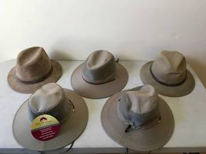 lot 81 image: Four Mens Hats