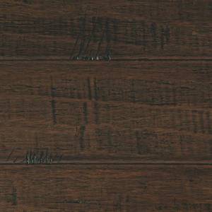 lot 156 image: 8 Cases Home Decorators Collection ...
