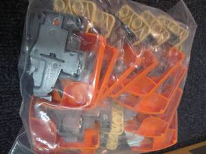lot 28 image: 10  Locking Device Insets...