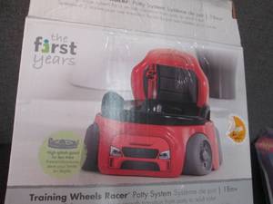 lot 86 image: the first years Training Wheels Rac...