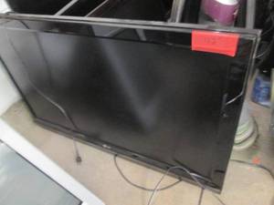 lot 183 image: 42 inch LG TV - tested ...