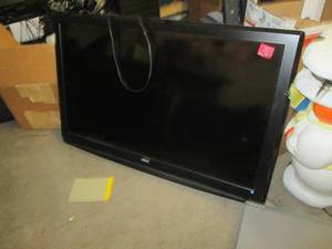 lot 190 image: 46 inch RCA Tv - tested...