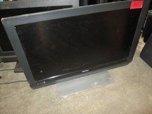 lot 191 image: 36 inch Magnavox Tv- Tested...