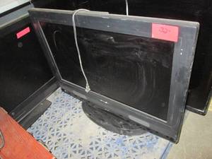 lot 196 image: 32 inch Emerson HDTV- tested...