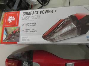 lot 212 image: Dirt devil 12 V Lithium Quiick Flip...