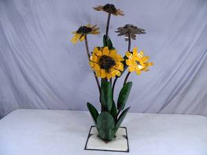New Handmade Recycled Metal Garden Art Large Sunflower - See desc