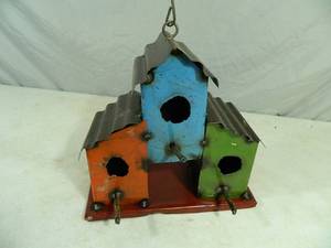 New Handmade Recycled Metal Garden Art 3 Hole Birdhouse