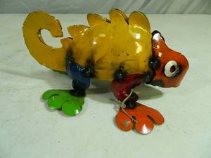 New Handmade Recycled Metal Garden Art Iguana