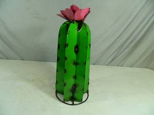 New Handmade Recycled Metal Garden Art Flower Cactus