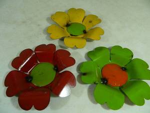 3 New Handmade Recycled Metal Garden Art Wall Hanging Flowers