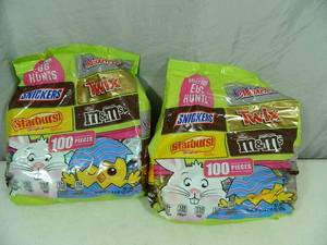 200 Pieces of Candy