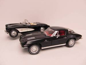 lot 217 image: 2 Diecast Metal Corvettes