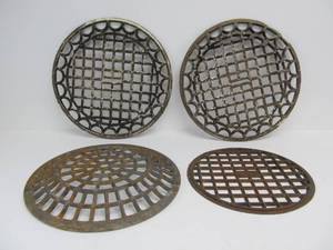lot 43 image: 4 Antique Cast Iron Floor Grates 