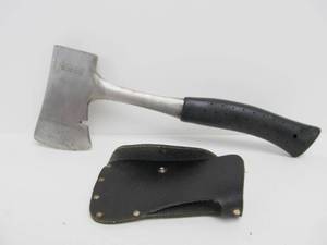 lot 59 image: Nice Vintage CRAFTSMAN Mark-M 4810 Hatchet
