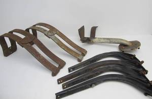 lot 87 image: Lot of Original Antique Car Parts