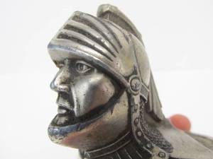 lot 89 image: Original 1920s WILLYS KNIGHT Radiator Cap Hood Ornament