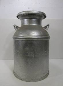 lot 240 image: Old Vintage Embossed VESTA CREAMERY Milk Can