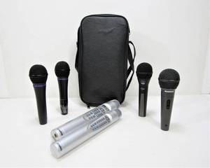 lot 256 image: Lot of 6 Microphones