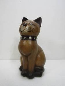 lot 107 image: Hand Carved Wooden Cat Statue