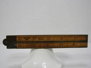 lot 192 image: Antique STANLEY SWEETHEART No. 62 Boxwood Folding Ruler