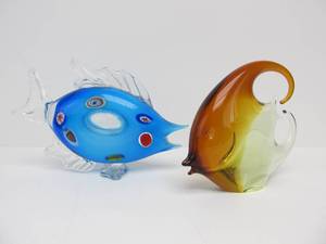 lot 143 image: Pair of Art Glass MURANO Fish Sculptures