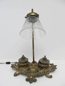 lot 162 image: Ornate Antique Signed Double Inkwell Desk Lamp