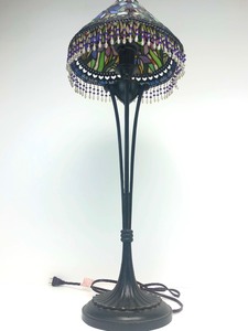 lot 8 image: Tall Vintage Style Stained Glass Table Lamp