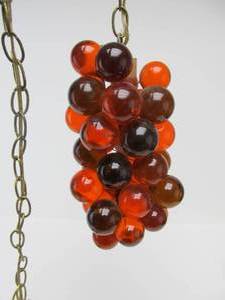 lot 167 image: Working Vintage Red Lucite Grape Cluster Hanging Pendant Swag Lamp