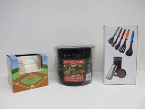 lot 176 image: Brand New Kitchen Items