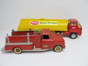 lot 281 image: Vintage TONKA Fire Engine & Tanker Truck