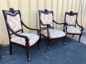 lot 236 image: Nice Vintage Carved Wood Parlor Armchairs wFaces