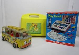 lot 301 image: 3 Vintage Childrens Toys - Including Record Player