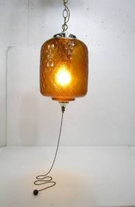 lot 305 image: Vintage Mid Century Modern Amber Glass Swag Lamp