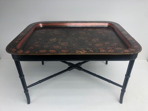 lot 308 image: Sleek Vintage Lift Top Coffee Table