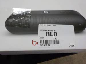 lot 203 image: BeatsPill...