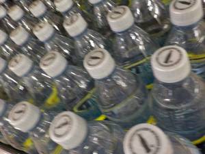 lot 211 image: Case of 24 Dasani Natural Lemon Fla...